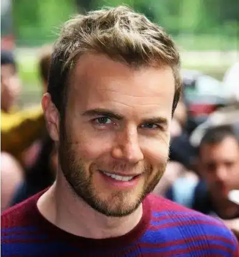 气场不够胡子来凑师傅和大叔就差这一撮