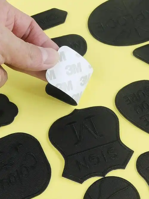 自粘黑色补丁贴徽章衣服男女羽绒服棉服破洞大号无痕修补刺绣布贴