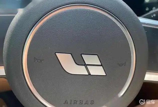 理想one配置_充电