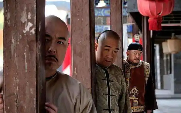 乾隆王朝的纪晓岚,也是源于《铁齿铜牙纪晓岚》中张国立的精彩演绎