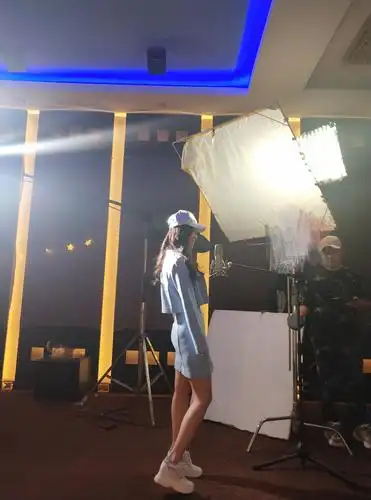 明星mv幕后花絮:夏誉轩亲自编排,果然优秀的人做什么都好看