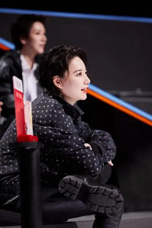 李斯丹妮蝎子摆尾好媚