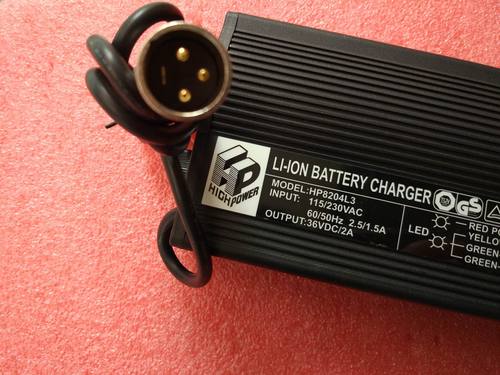 充电器适用hp36v锂电池充满36v2a电动车hp8204l3电动车充电器