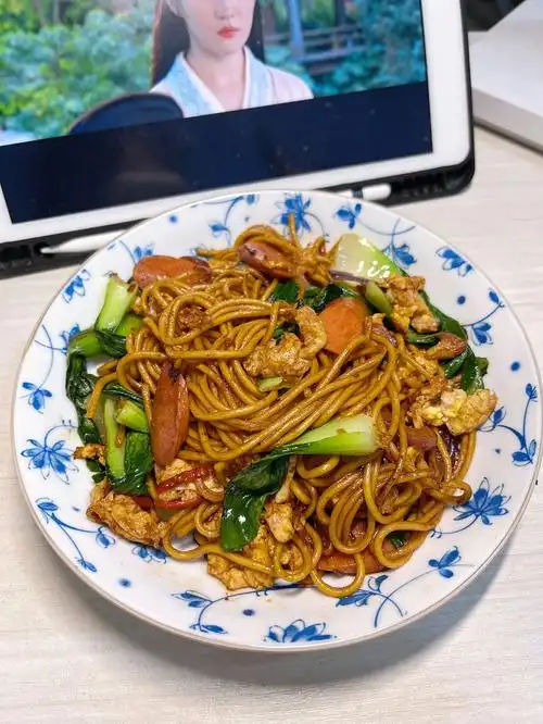 晚餐分享秒杀路边摊的老干妈炒面0000