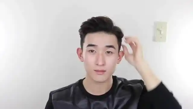 点赞0 · 评论0化妆365男生尝试剪一个背头发型,出乎意料的帅02:01165