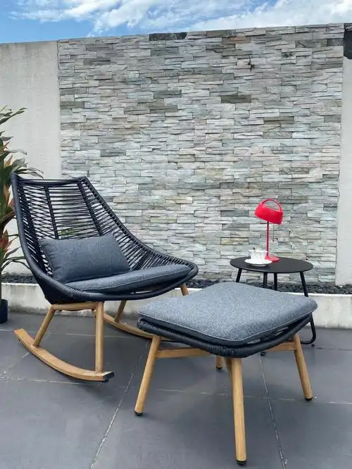 做了很多对比才买的摇摇椅请把我焊在上面