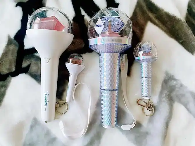 看了李飞的那个应援棒 忍不住想分享一些我觉得好看的