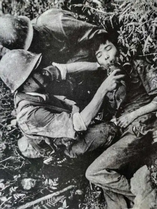 以图片诉说战斗一一来自对越自卫反击战现场图片