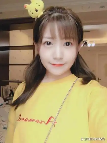 她是2018年《创造101》中的一颗闪亮的星星——赖美云