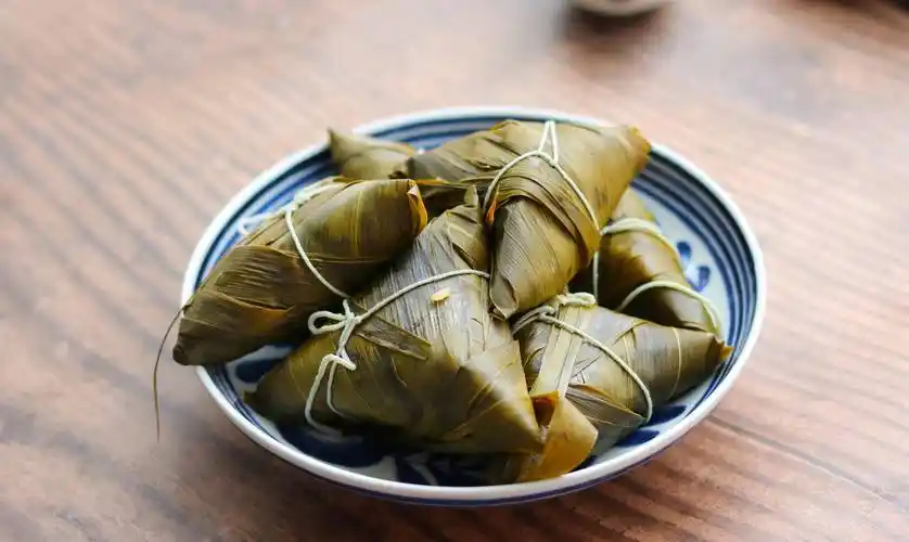 原创又到端午粽叶飘香还是母亲包的经典粽子好看又好吃还不露馅