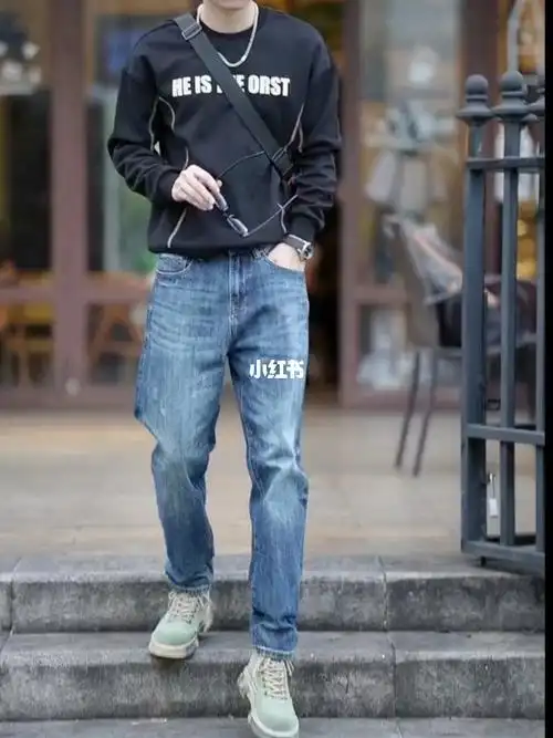 秋冬宽松简约版型男士牛仔裤