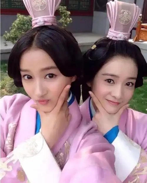 张雪迎和关晓彤演技哪个好点?