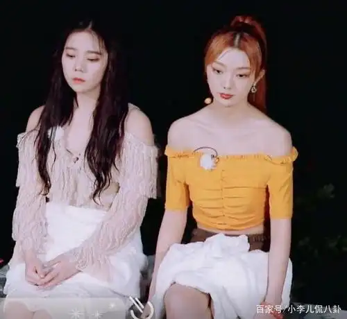 同样是泡温泉,吴宣仪李紫婷都精心打扮,谁注意杨超越?真不走心