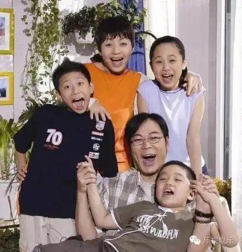 我才发现我小时候最喜欢看的《家有儿女》(以下简称家有)已经是十几年