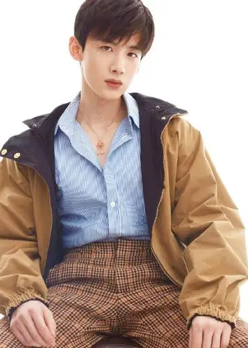 白敬亭最新时尚杂志封面大片