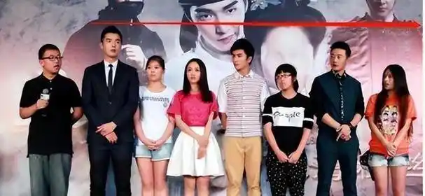 长相"精致小巧",实则"鹤立鸡群",这几位长腿男星藏得太深了