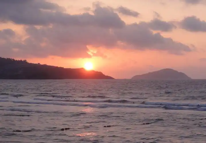 2019年2月海南度假纪实之三:徜徉在最美海湾海边沙滩之上