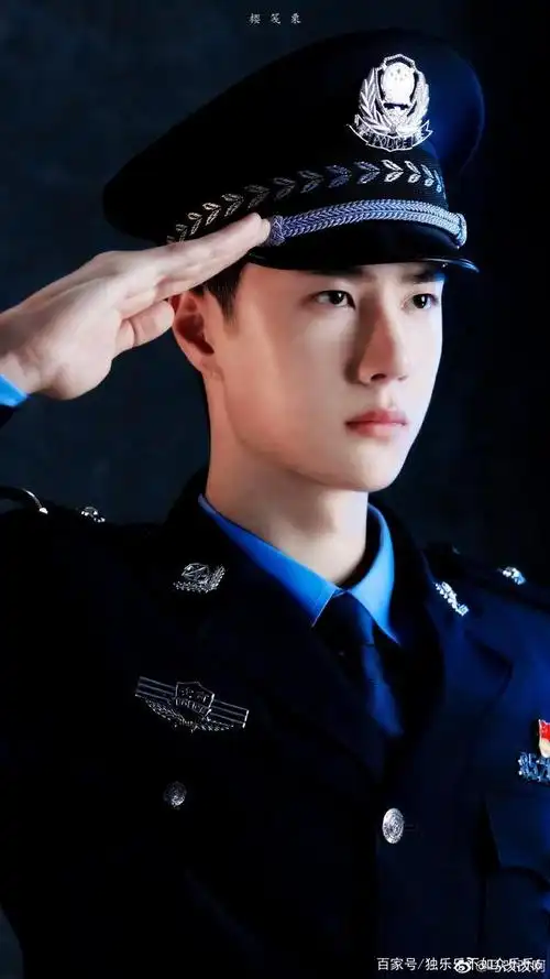 电视剧《冰雨火》陈晓,王一博定妆照,你更pick谁