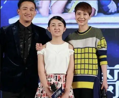 因为黄磊的这句话,张子枫害羞的蒙上了脸!