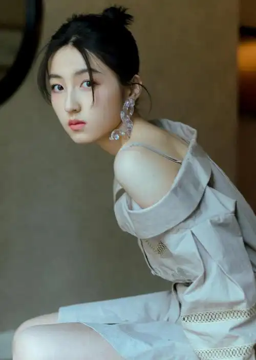 张子枫从8岁获奖到成为国际影坛新宠