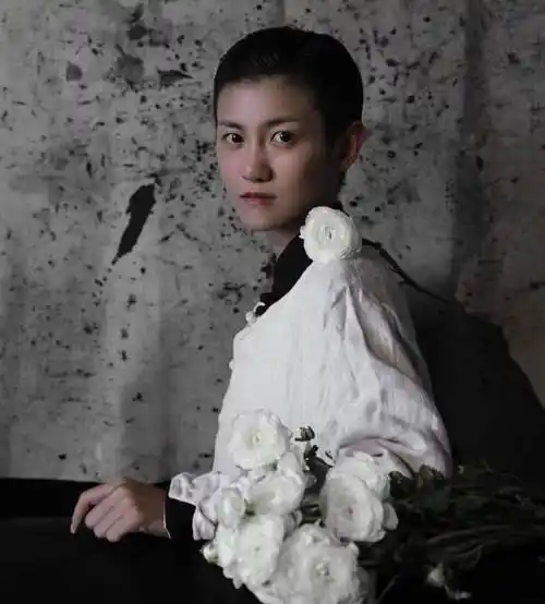 31岁快女冠军段林希,从大明星到月薪八千,网友:比普通人好多了_刘忻