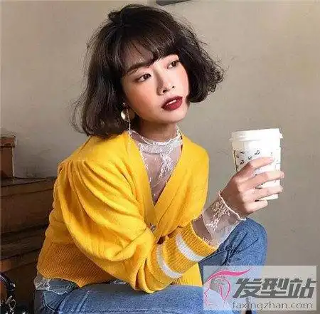 a字内扣波波头 校园风甜美短发_发型站_最新流行发型设计发型图片与