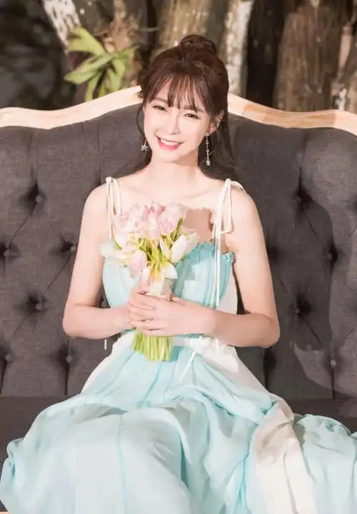 沈梦辰到底有多勇敢,微博自曝照片,皮肤竟然比不过宋小宝好尴尬