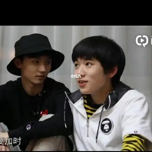 看马哥这宠溺的眼神得有多喜欢轩轩啊马嘉祺宋亚轩祺轩