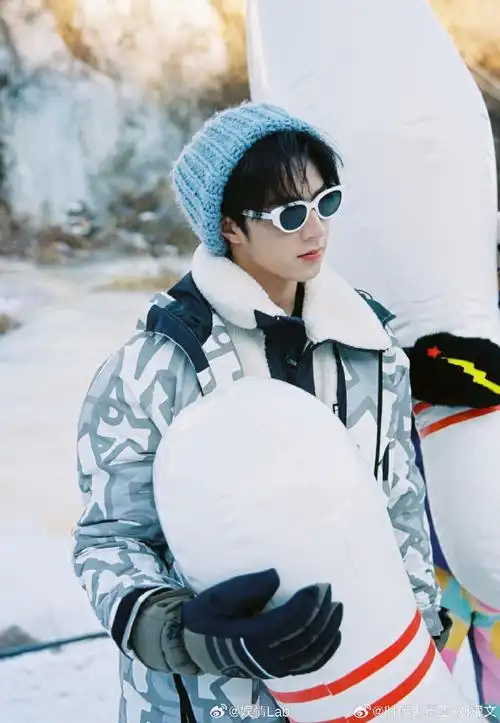 刘耀文说凉快一下##刘耀文冬日穿搭