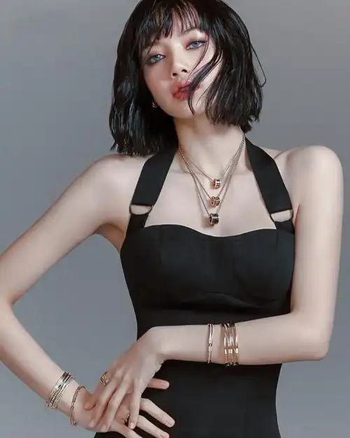 lisa出道曲难拿一位,未拿到一个音源榜首位,欧美的点评是不及格