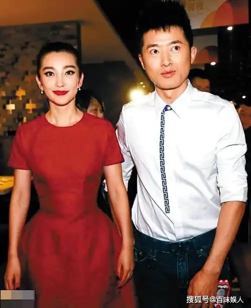 原创48岁李冰冰与小16岁男友分手不对待的姐弟恋关系终究不靠谱