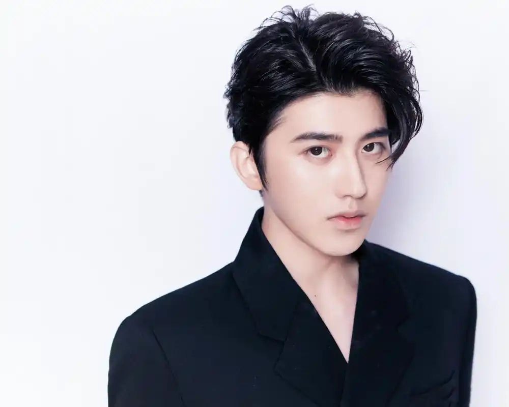 蔡徐坤图片大全最帅 蔡徐坤壁纸