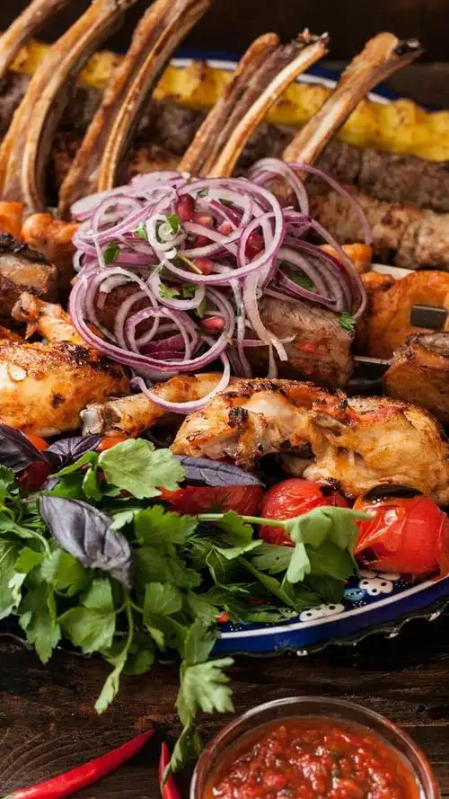 烤肉串,肉类,食物,洋葱 750x1334 iphone 8/7/6/6s 壁纸,图片,背景