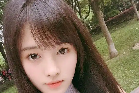 鞠婧祎初中高中照片 高中没毕业日本出道过去什么样子