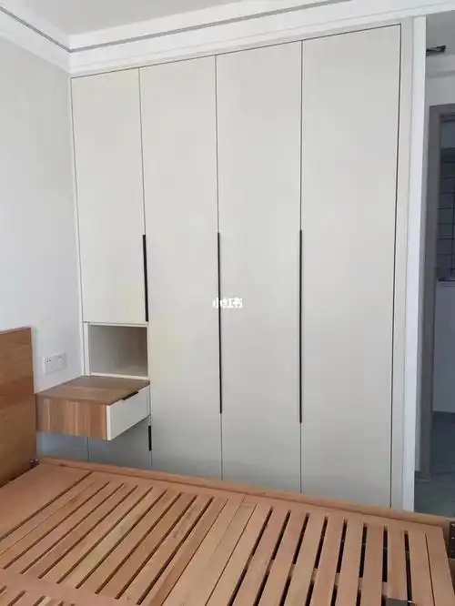 定制主卧室衣柜不同之处