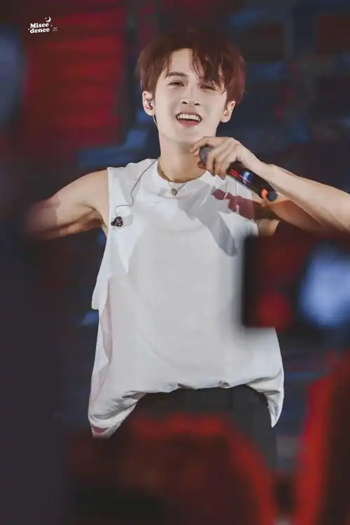 双眼皮|腹肌|胸肌|青筋|侧颜_网易订阅