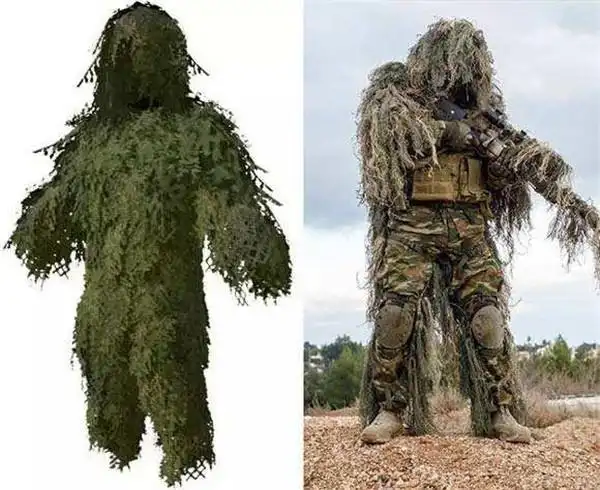 因为大部分吉利服为绿色;如果你跑到颜色差异大的地