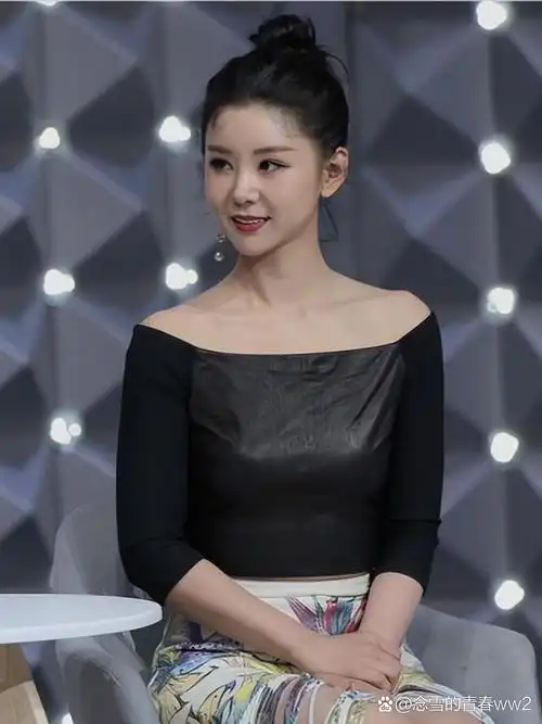 李小萌被誉为"最干净"女演员,坚守不接吻戏原则23年,备受瞩目.