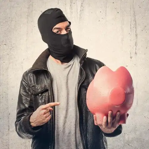 蒙面的小偷人物高清图片