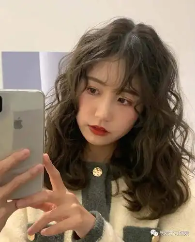 2021年八大热门网红烫发