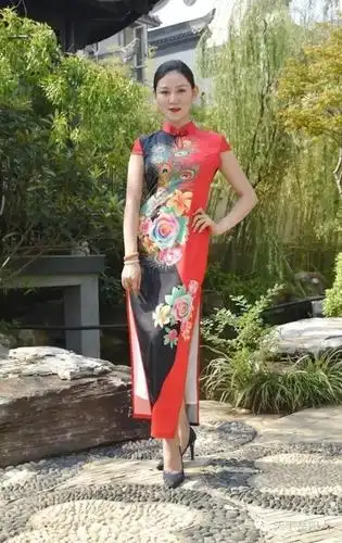 一步一妖娆,岳阳姑娘,你的旗袍让我震惊