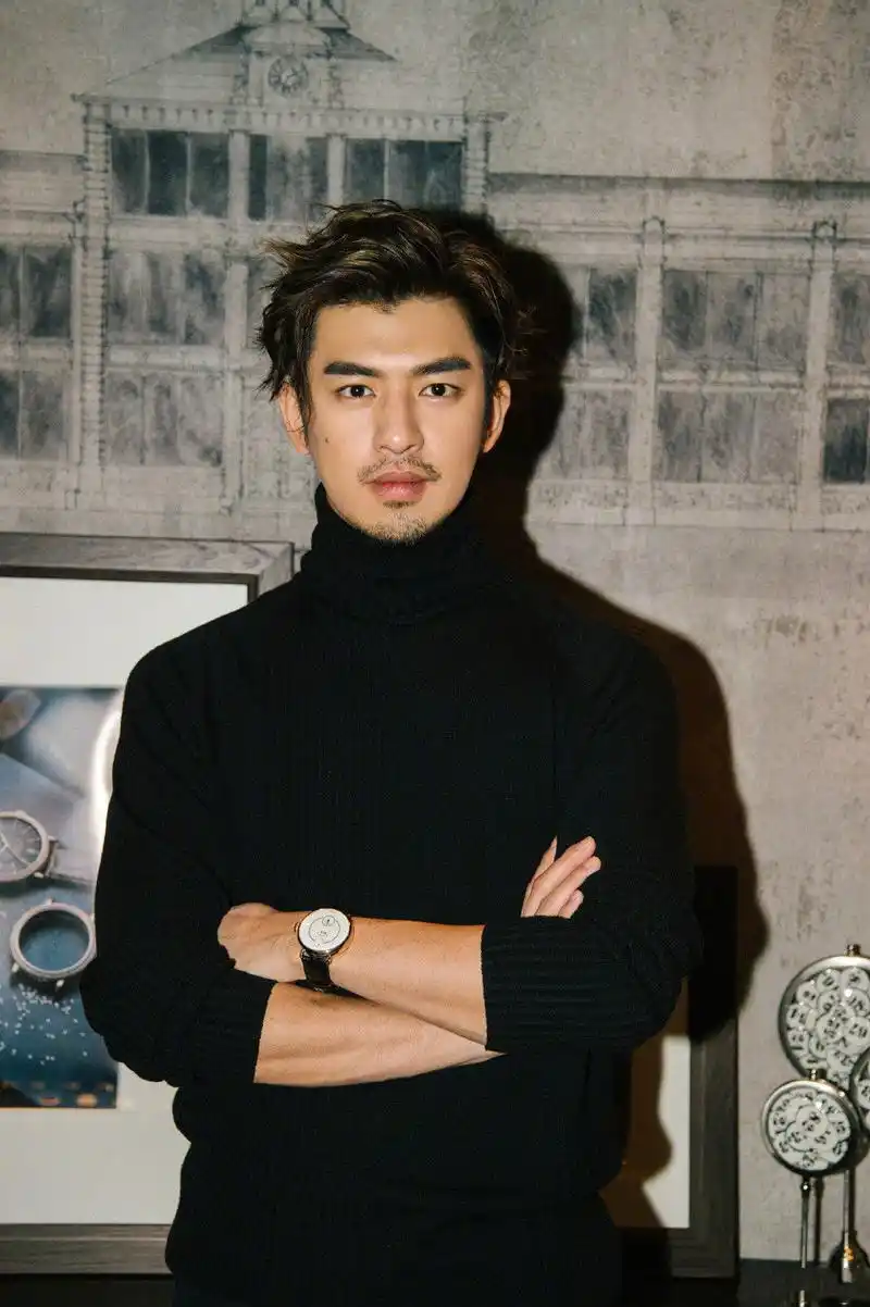 男明星留起胡子,帅出新高度～哪一位让你眼前一亮?