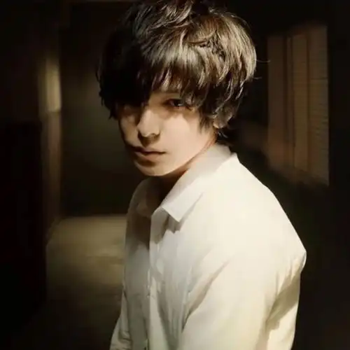 日本帅哥头像持续更新别被封面骗了真的不是沙雕图楼