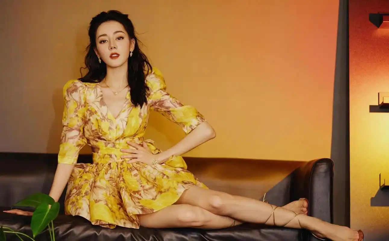 迪丽热巴  美腿玉足合集 #中国版chatgpt来了# #娱乐最前沿