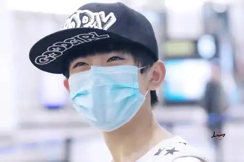 易烊千玺# - 堆糖,美图壁纸兴趣社区