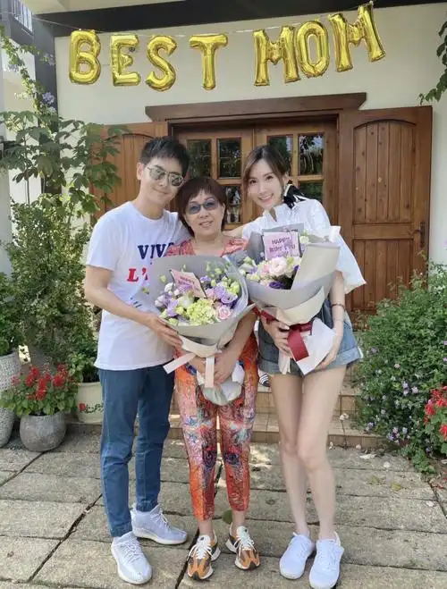 话说林志颖能有今日的成就,和他的妻子陈若仪也是分不开的.