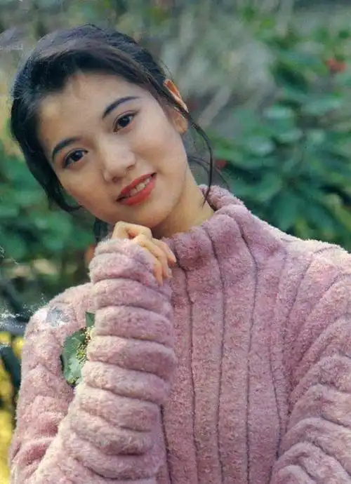 年轻时的袁咏仪有多美?网友:张智霖的眼光真好!