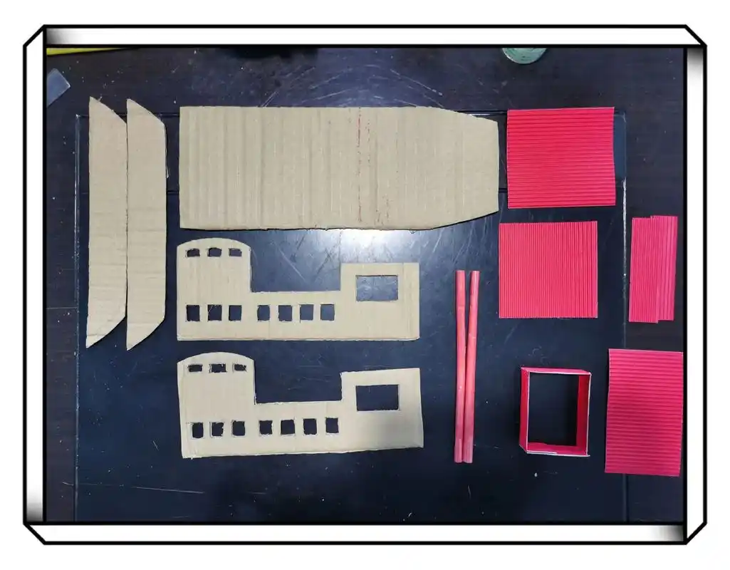 革命红船手工制作废物利用纸箱小学生手工