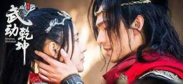 杨洋张天爱恋爱时间线曝光,举止暧昧眼神拉丝,多次穿同一件衣服