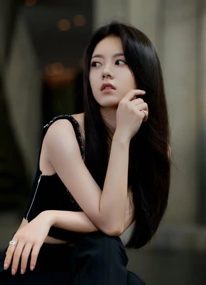 赵今麦高清壁纸头像(十)[鲜花]